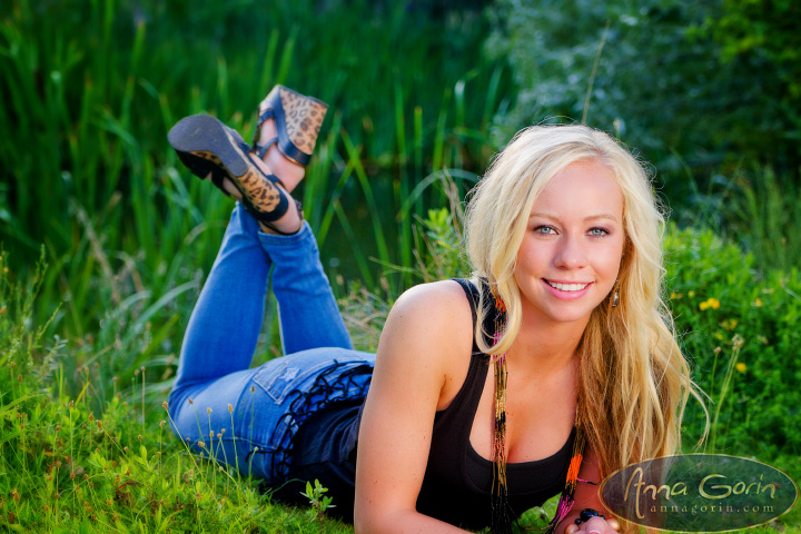 Boise Idaho senior portrait photography from freelance artist An