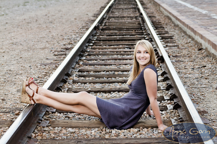 Boise Idaho senior portrait photography from freelance artist An