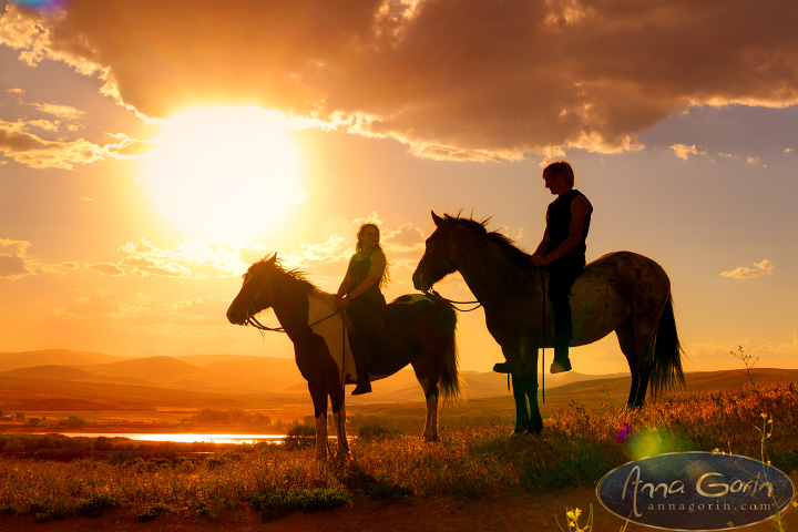 Engagements: Rachel & Steven | weiser weapons storm sand dunes romance photoshoots photography love epic Engagement Session Engagement couples costumes Boise Engagement Photography  | Anna Gorin Photography, Boise, Idaho