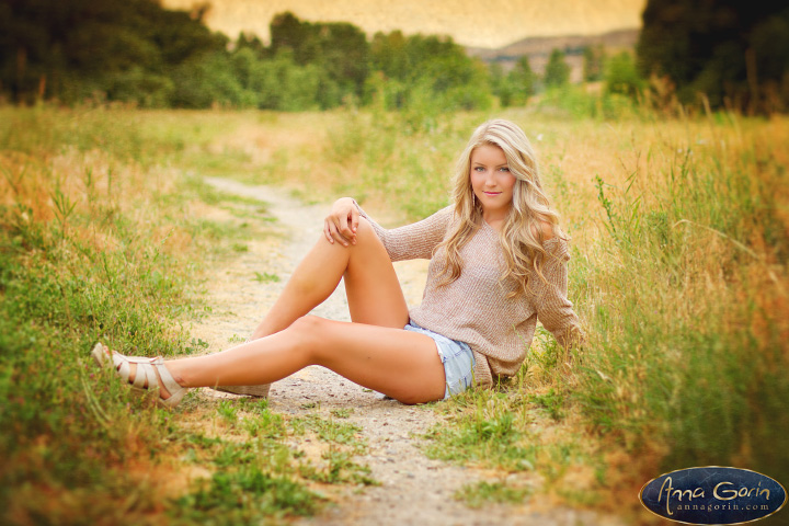 Boise Idaho senior portrait photography from freelance artist An