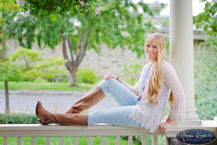 Boise Idaho senior portrait photography from freelance artist An