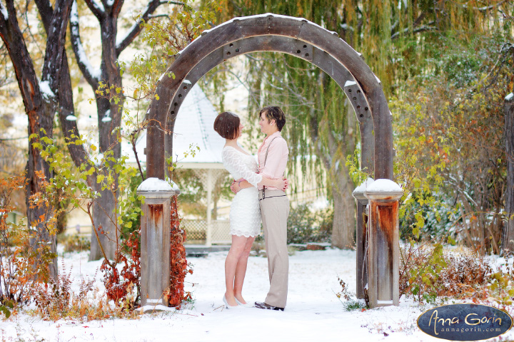 Even on a snowy day, this arch is lovely!