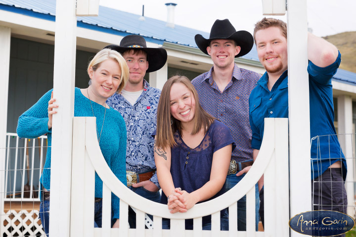 The Owen family | portrait photoshoots photography outdoor portraits Family Photos Family Photographer Boise Family Photographer families emmett family photos emmett Boise Family Photos Boise Family Photography Boise Family Photographer  | Anna Gorin Photography, Boise, Idaho