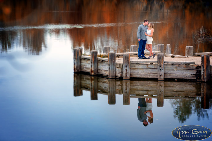 Engagements: Aubrey & Justin | veterans memorial park romance portraits love idaho fall Engagements Engagement Photos Engagement Photography couples Boise Engagement Photos Boise Engagement Photography autumn  | Anna Gorin Photography, Boise, Idaho