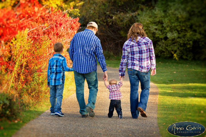 The Heggen family | portrait photoshoots photography outdoor portraits kids kathryn albertson park Family Photos Family Photographer Boise Family Photographer families fall children Boise Family Photos Boise Family Photography Boise Family Photographer autumn  | Anna Gorin Photography, Boise, Idaho