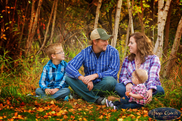 The Heggen family | portrait photoshoots photography outdoor portraits kids kathryn albertson park Family Photos Family Photographer Boise Family Photographer families fall children Boise Family Photos Boise Family Photography Boise Family Photographer autumn  | Anna Gorin Photography, Boise, Idaho