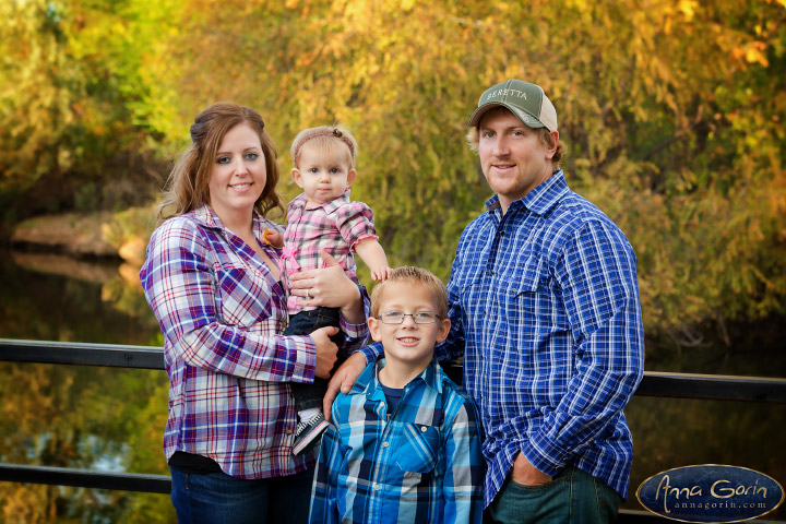 The Heggen family | portrait photoshoots photography outdoor portraits kids kathryn albertson park Family Photos Family Photographer Boise Family Photographer families fall children Boise Family Photos Boise Family Photography Boise Family Photographer autumn  | Anna Gorin Photography, Boise, Idaho