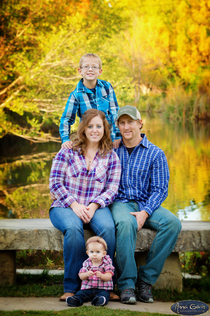 The Heggen family | portrait photoshoots photography outdoor portraits kids kathryn albertson park Family Photos Family Photographer Boise Family Photographer families fall children Boise Family Photos Boise Family Photography Boise Family Photographer autumn  | Anna Gorin Photography, Boise, Idaho