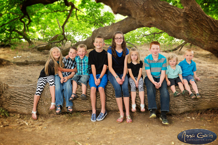 The Blacker family | veterans memorial park summer portrait photoshoots photography outdoor portraits kids Family Photos Family Photographer Boise Family Photographer families Extended Family Photos children Boise Family Photos Boise Family Photography Boise Family Photographer  | Anna Gorin Photography, Boise, Idaho