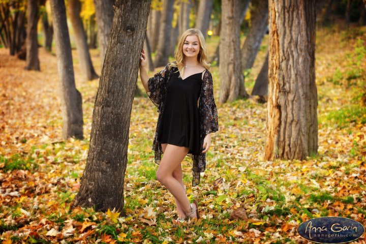 Seniors: Ella | seniors 2017 seniors Senior Portraits Boise Senior Portraits Senior Portrait Senior Pictures Boise Senior Photos portraits photoshoots outdoor portraits female portraits eagle Boise Senior Pictures Boise Senior Photos Boise Senior Photography Boise Senior Photographer boise river autumn  | Anna Gorin Photography, Boise, Idaho