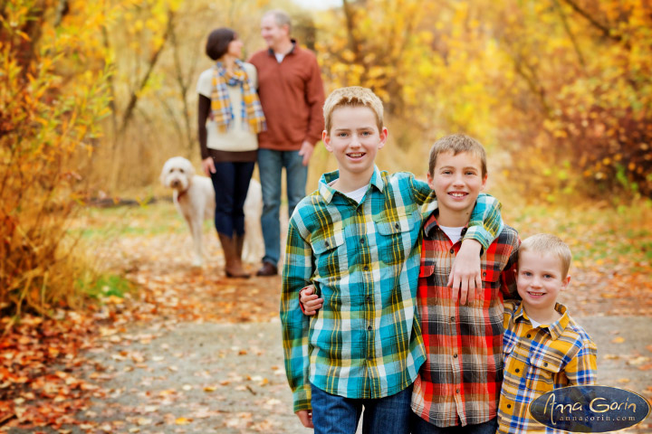 The Jackson family | portrait photoshoots photography outdoor portraits military reserve park Family Photos Family Photographer Boise Family Photographer families fall Cottonwood Creek Boise Family Photos Boise Family Photography Boise Family Photographer autumn  | Anna Gorin Photography, Boise, Idaho