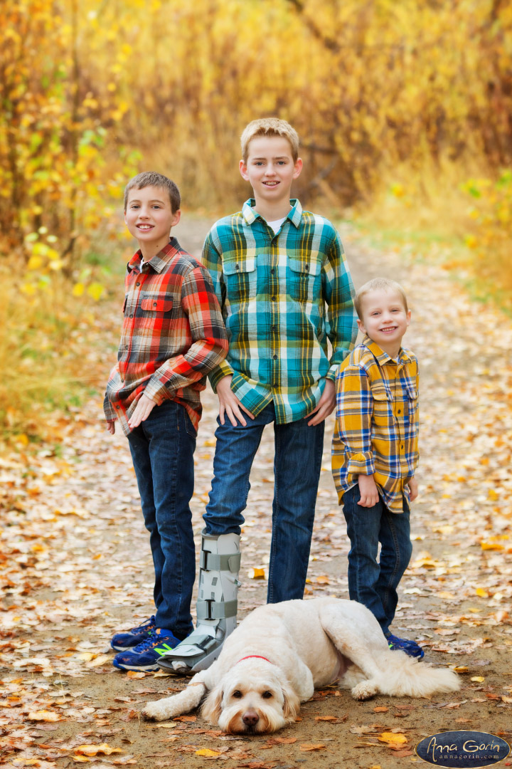 The Jackson family | portrait photoshoots photography outdoor portraits military reserve park Family Photos Family Photographer Boise Family Photographer families fall Cottonwood Creek Boise Family Photos Boise Family Photography Boise Family Photographer autumn  | Anna Gorin Photography, Boise, Idaho