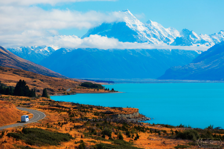 Mount Cook and Lake Pukaki, New Zealand